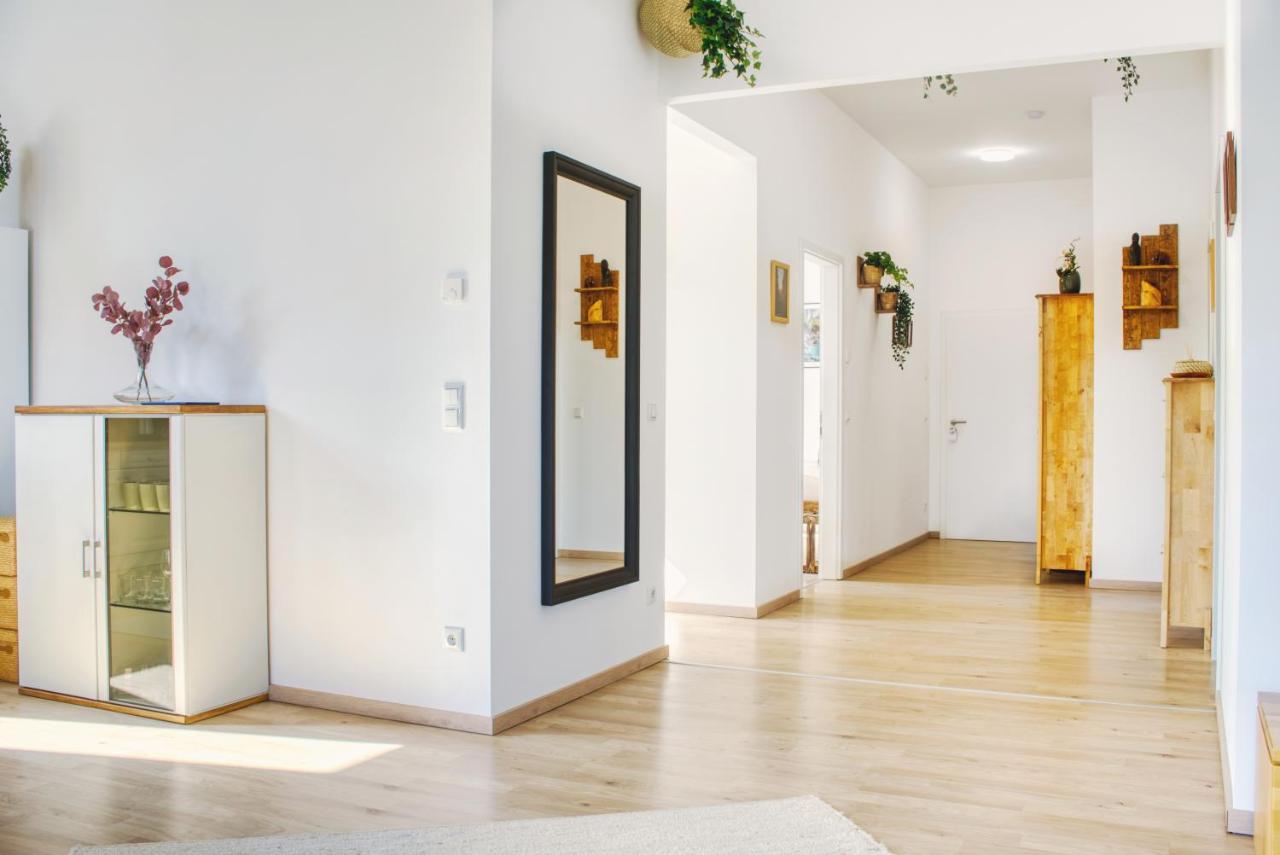 Luxus Apartment! Kueche, Balkon, Netflix, Parkplatz - 8 Personen Ilmmunster