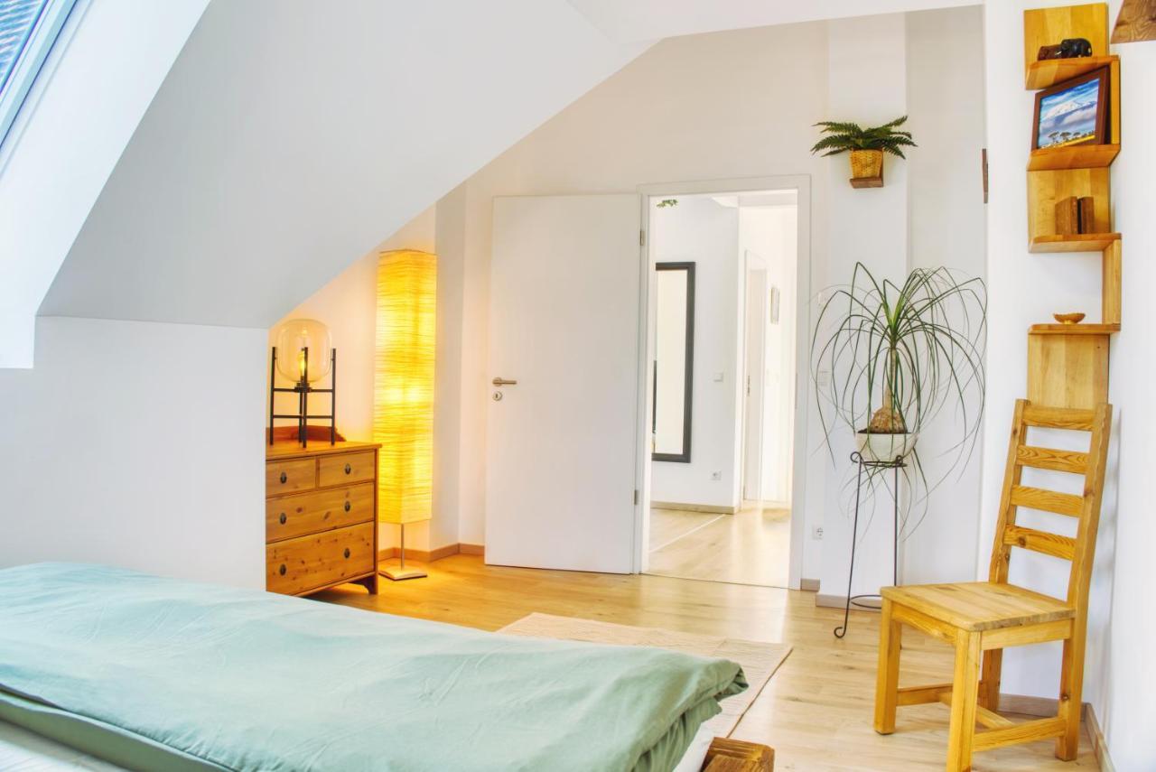 Apartment Luxus Apartment! Kueche, Balkon, Netflix, Parkplatz - 8 Personen Ilmmunster