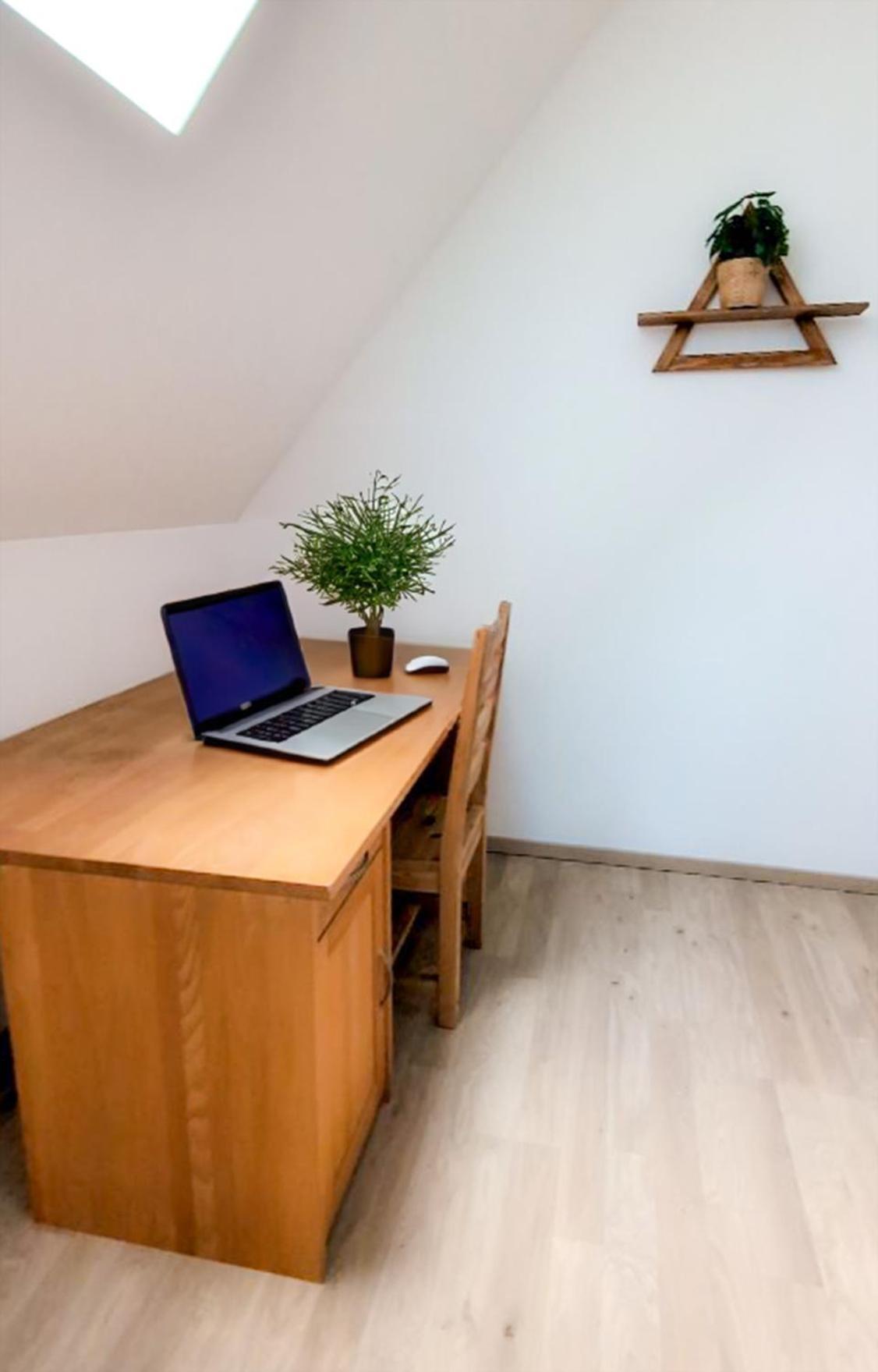 Luxus Apartment! Kueche, Balkon, Netflix, Parkplatz - 8 Personen Apartment